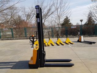 LIFT Inoq 10 1025C ηλεκτικό στακερ-thumb-4