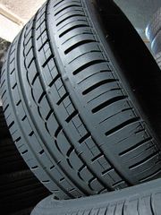 2TMX 255-40-17 PIRELLI PZERO ROSSO -thumb-1