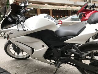 kawasaki ninja 250r-thumb-1