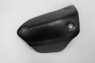 ΠΡΟΣΤΑΤΕΥΤΙΚΟ ΕΞΑΤΜΙΣΗΣ CARBON LIGHTECH DUCATI HYPERMOTARD / HYPERSTRADA 821