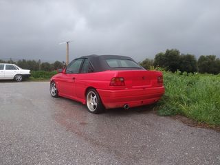Ford escort 1800cc -thumb-1