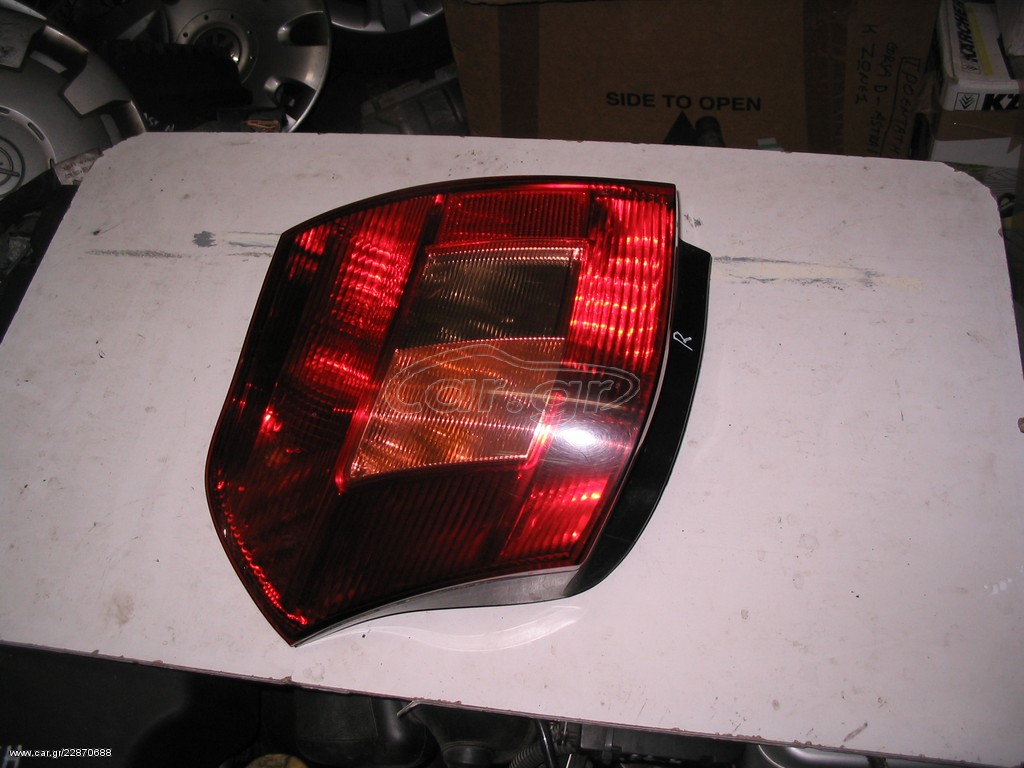 TOYOTA COROLA