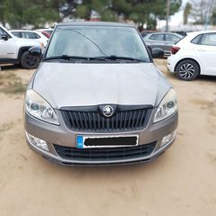 Skoda Fabia 2010 FABIA-thumb-13