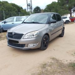 Skoda Fabia 2010 FABIA-thumb-2