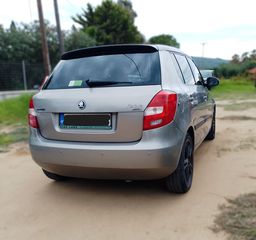 Skoda Fabia 2010 FABIA-thumb-15