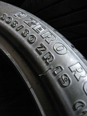 2TMX 305-30-19 PIRELLI PZERO ROSSO -thumb-3