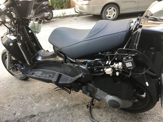 Piaggio x evo 250-thumb-1