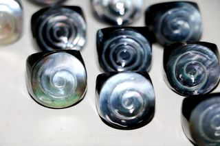 10 σπάνια δαχτυλίδια χειροποίητα κατασκευασμενα από κόκαλο και γνησιο οστρακο mother of pearl
