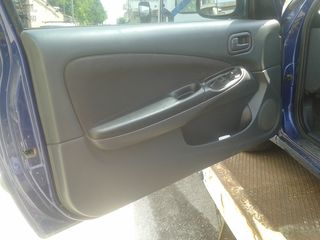 Nissan Almera-thumb-1