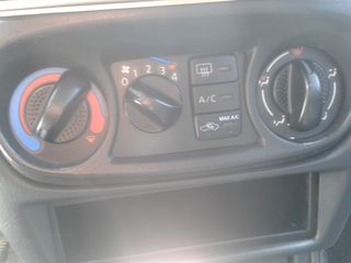 Nissan Almera-thumb-5