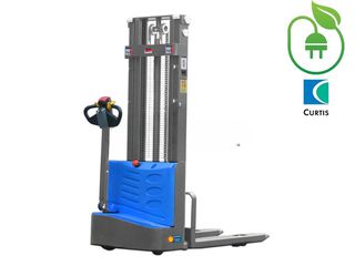 Το WFE15 είναι ηλεκτροκίνητο παλετοφόρο (pedestrian pallet truck) για πεζό χειριστή με ανυψωτική ικανότητα 1.500 kg και duplex ανύψωση έως 3.000 mm