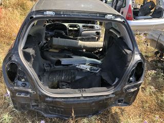 Κουφάρι Nissan n16 almera -thumb-1