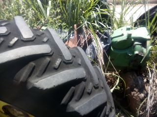 Τρακτέρ John Deere 1988-thumb-2