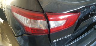 NISSAN QASHQAI '17 ΠΙΣΩ ΦΑΝΑΡΙΑ