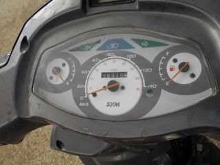 SYM HD 200-thumb-2