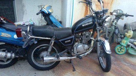 ό,τι εμεινε από SUZUKI GN 125 ΓΙΑ ΑΝΤΑΛΛΑΚΤΙΚΑ