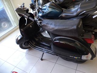Piaggio Vespa 1985 PX200E-thumb-2