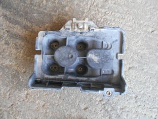 ΒΑΣΕΙ  ΜΠΑΤΑΡΙΑΣ    VW  GOLF  4