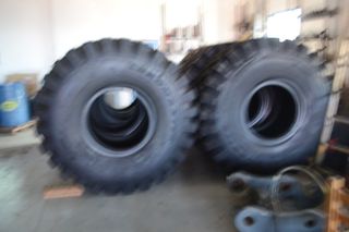 Builder tires '18 26 5 25  