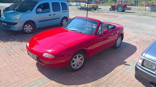 Mazda MX-5 1990 miata-thumb-11
