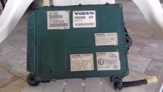 Volvo   '00-thumb-8