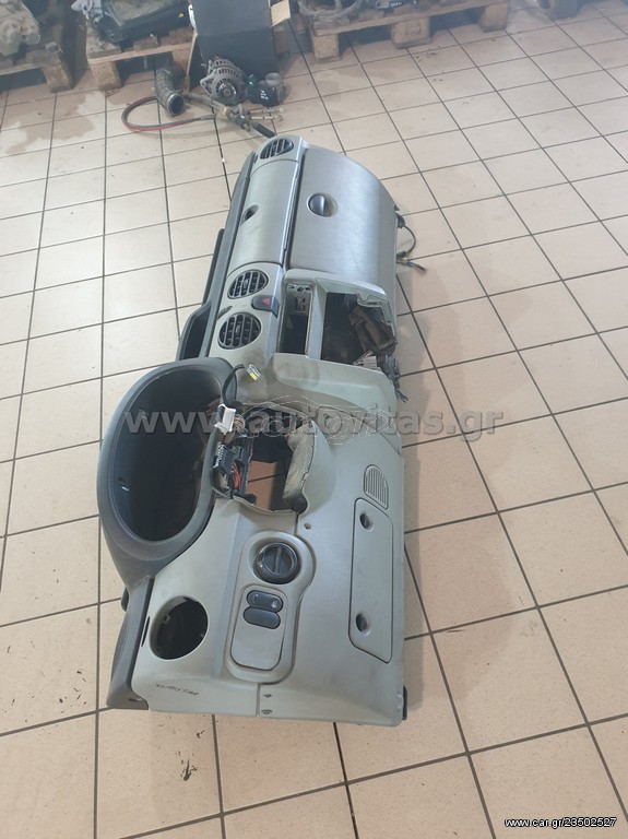 ΤΑΜΠΛΟ KUBISTAR