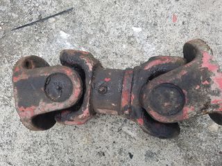 ΚΕΝΤΡΙΚΟΣ  ΕΝΔΙΑΜΕΣΟΣ ΚΟΝΤΟΣ ΚΟΜΠΛΕ ΜΕ 38 ΠΟΝΤΟΥΣ ΜΗΚΟΣ ΚΑΙ ΠΛΑΚΑ 18 ΠΟΝΤΟΥΣ  ΜΕ ΚΑΡΕ ΚΑΙ ΤΕΣΣΕΡΗΣ ΒΙΔΕΣ