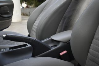 Porsche Boxster 2001-thumb-16