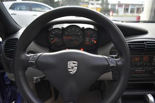Porsche Boxster 2001-thumb-18