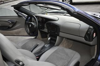 Porsche Boxster 2001-thumb-23