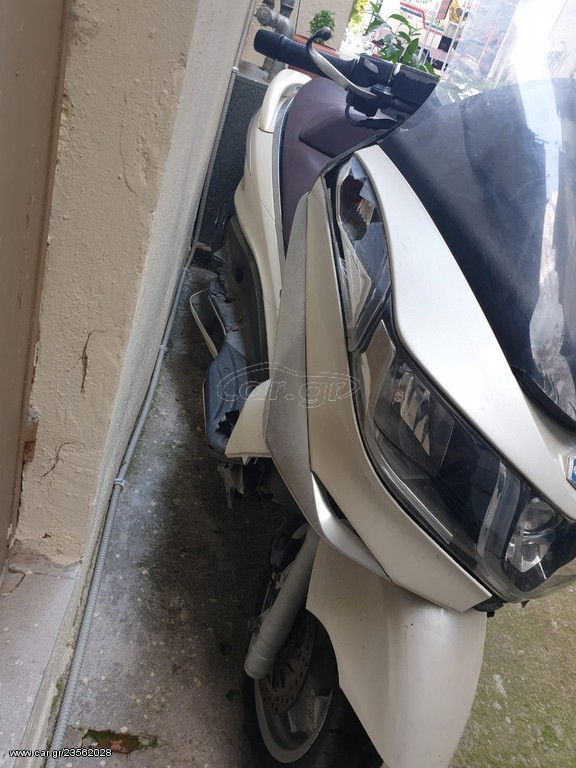 Piaggio X10 350