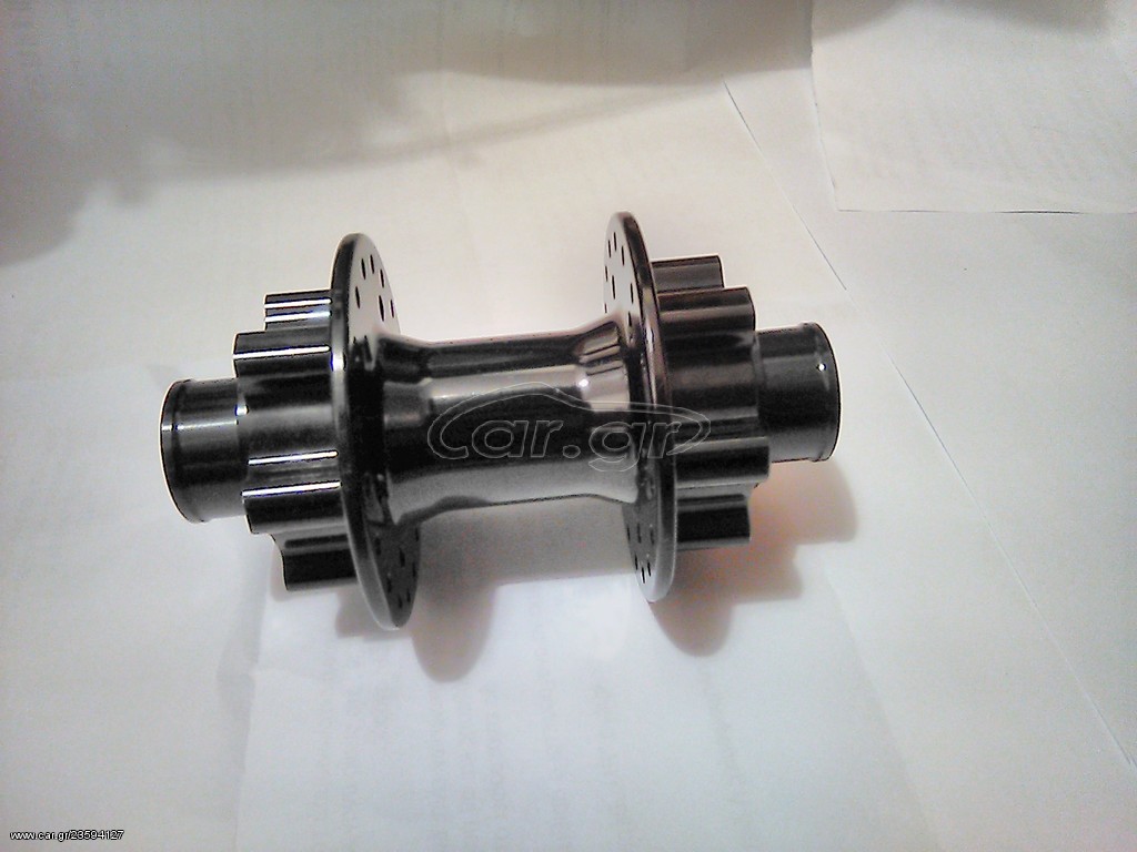 thu-axle hub