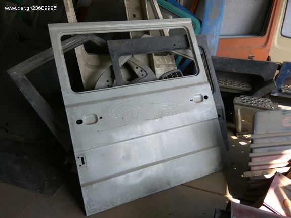 ΠΛΑΙΝΗ ΠΟΡΤΑ ΑΠΟ ΚΛΟΥΒΑ MERCEDES MB100