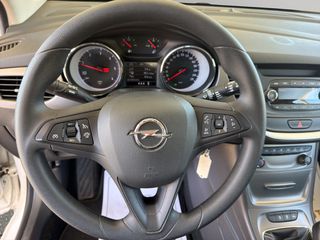 Opel Astra 2018 1,6 DIESEL Sport Tourer!-thumb-13