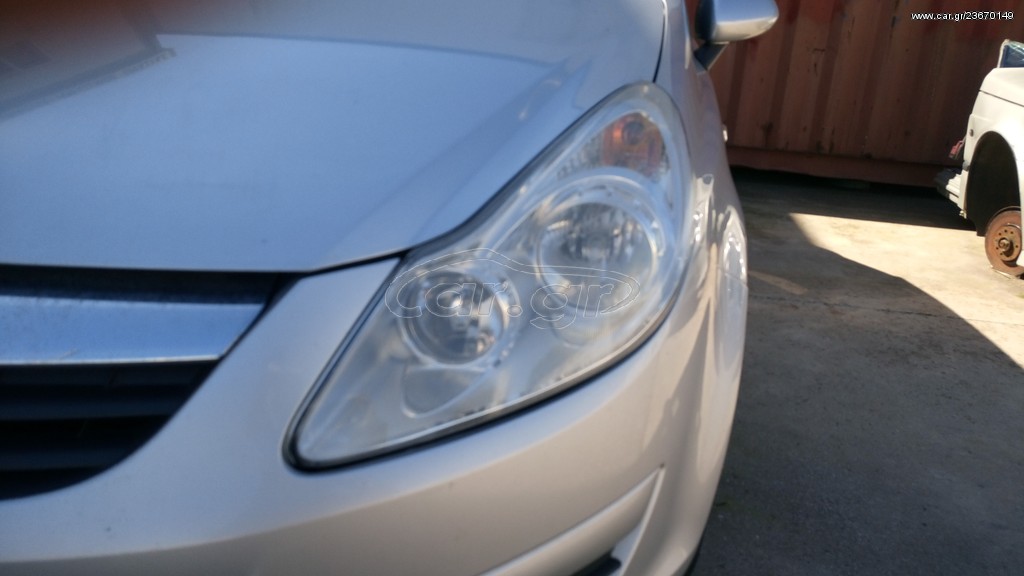 Φανάρι εμπρός αριστερό Opel Corsa 1.3 CDTI 2009
