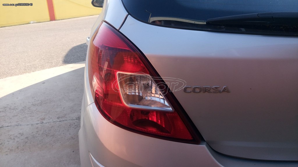 Φανάρι πίσω αριστερό Opel Corsa 1.3 CDTI 2009