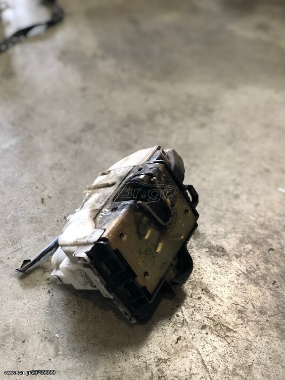VOLKSWAGEN POLO ΕΜ ΔΕΞΙΑ