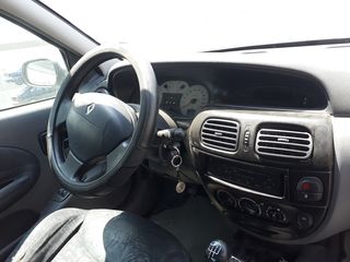 Renault Megane Coupe '02 (1390κ.ε.,τύπος μηχανής K4JC7)-thumb-1