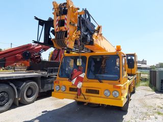 Γερανοί Kato 1991 TMS 250-thumb-3