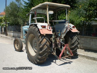 Τρακτέρ Ford 1975-thumb-4