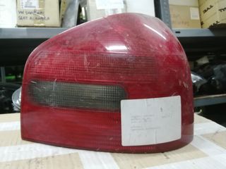 AUDI A3 '96-'03 ΠΙΣΩ ΔΕΞΙOΣ ΦΑΝΟΣ -00