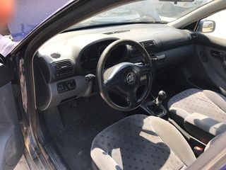 SEAT TOLEDO LEON-thumb-4