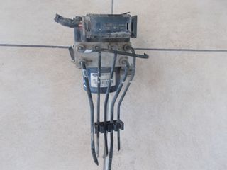 FORD FOCUS 1998-2004 ABS -thumb-1
