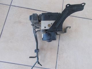 FORD FOCUS 1998-2004 ABS -thumb-2