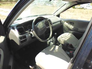 Suzuki Grand Vitara 2000 V6 2500CC-thumb-6