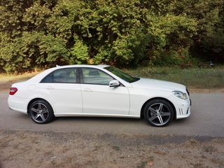 Mercedes-Benz E 220 2011 LOOK AMG-thumb-2