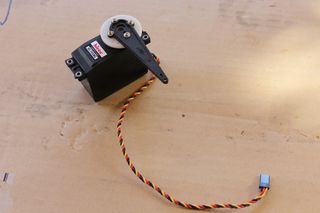 Τηλεκατευθύνσεις 2020 Hitec HS-705MG - 1/4 Scale -thumb-1