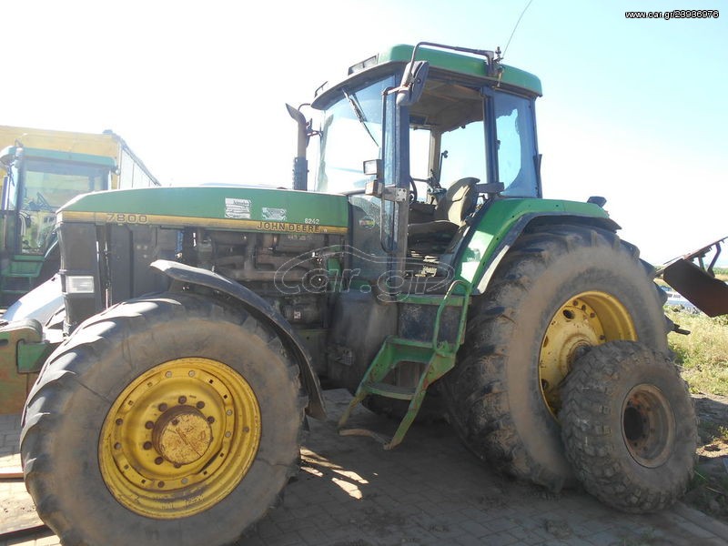   John Deere 7600