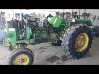 John Deere 2140