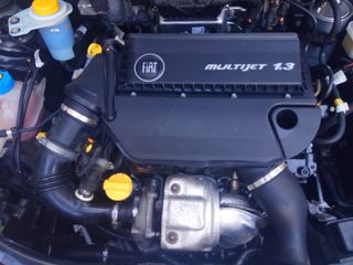 Fiat Strada 2013-thumb-14